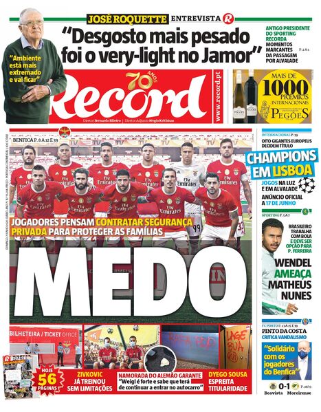 Descarregar capa em PDF de alta resolução