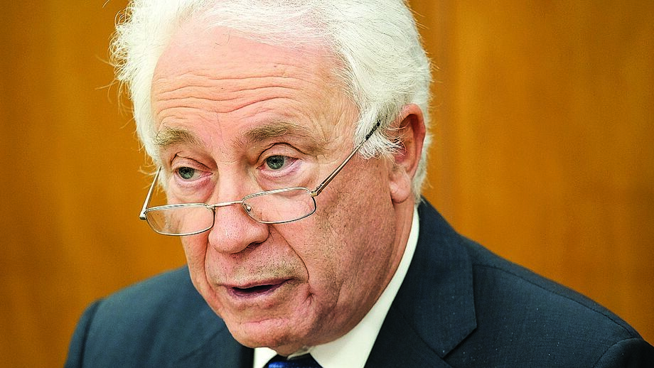 Carlos Costa