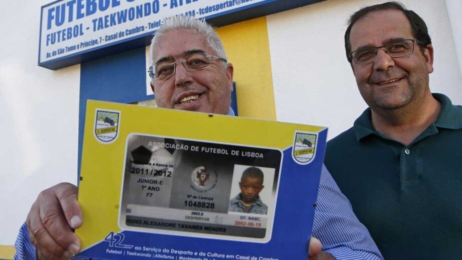 "O Benfica e o FC Porto, mas mais o Benfica, perguntaram por ele", conta o presidente José Reis