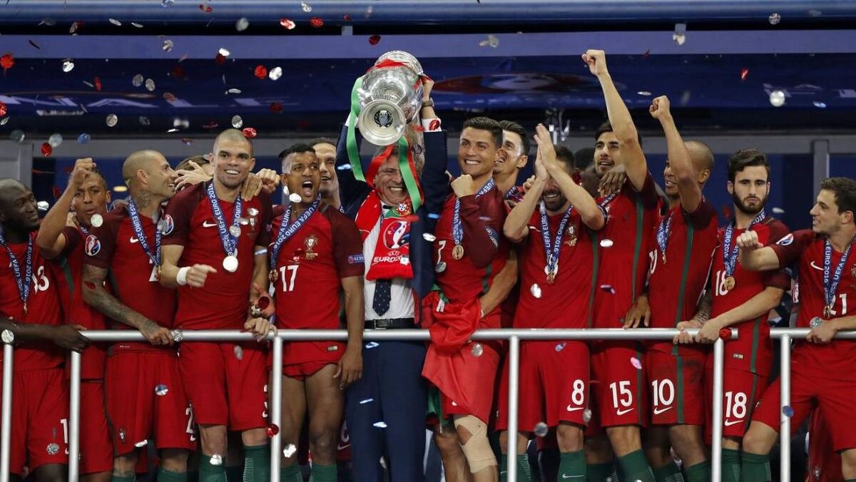 Euro'2016: Quando a Europa se rendeu a Portugal - Europeu - Jornal