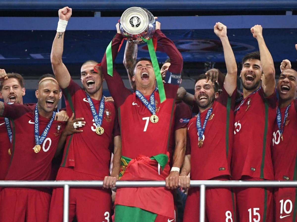 Cristiano Ronaldo vê Euro 2016 com Portugal como título 'mais