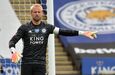 25. Kasper Schmeichel - 205 jogos sem sofrer golos.
