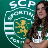Mariana Rosa assina contrato profissional pelo Sporting