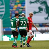 Acuña e Jovane à conversa depois do golo do Sporting: as imagens do momento