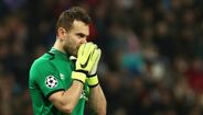 6. Akinfeev - 317 jogos sem sofrer golos.