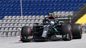 GP da Áustria: Doze milésimos de segundo dão pole position a Valtteri Bottas