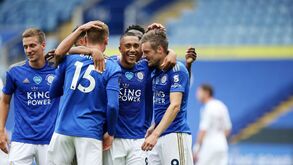 Leicester City bate Crystal Palace e segura 3.º lugar da Premier league
