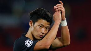Hee-chan Hwang assina pelo Leipzig por cinco épocas