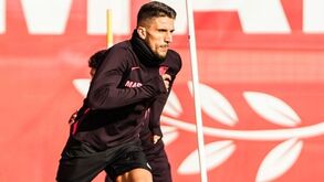 Daniel Carriço regressa à China e vai cumprir quarentena antes de treinar