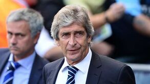Manuel Pellegrini assina pelo Betis até 2023
