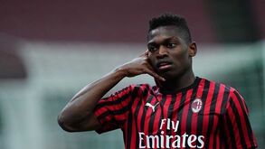 Italianos avançam que Rafael Leão está de saída do Milan e já há 'tubarões' a sondar