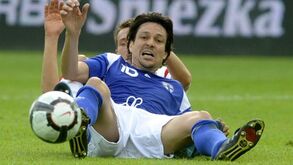 As lesões mais ‘bizarras’ do futebol: Da explosão de ovos a uma vaca descontrolada…