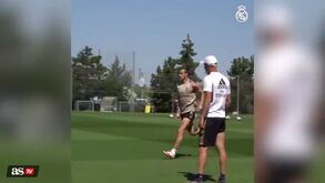 Schmidt sobre Paulo Bernardo: «Há muita concorrência nessa posição, às vezes precisas de alguma paciência»