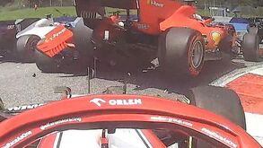 O toque entre Leclerc e Vettel: pilotos da Ferrari tiveram de abandonar a corrida