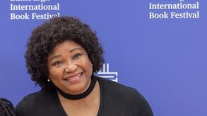 Zindzi Mandela, filha de Nelson Mandela, morre aos 59 anos
