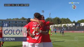 Zaidu (Santa Clara) em modo Usain Bolt: nigeriano foi de uma área à outra em nove segundos