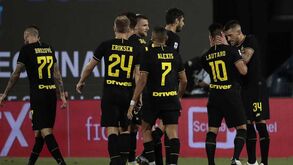 Inter goleia lanterna-vermelha e fica a seis pontos da líder Juventus