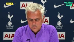 Mourinho: «Adeptos no estádio? Boris Johnson disse algo sobre eu poder ir de férias a Portugal?»
