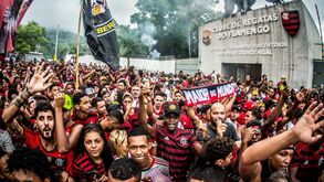 Adeptos do Flamengo invadem Twitter do FC Porto: «Ganharam 42 milhões de novos fãs!»