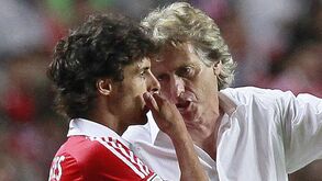 Argentinos dizem que Aimar recusou convite de Jesus para voltar ao Benfica
