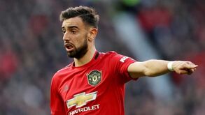 Ex-jogador do Manchester United rendido à 