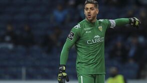 Natxo González e a possível saída de Cláudio Ramos para o FC Porto: «Nesta altura não é bom»