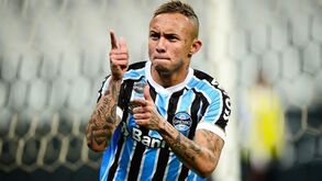 Everton Cebolinha: Da alcunha ‘roubada’ por Cristian Rodríguez até ao telefonema de Ancelotti