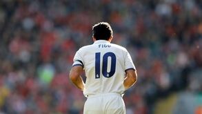 ‘Besta’ para uns, ‘bestial’ para outros: Figo trocou Barcelona por Real há 20 anos