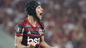 Rafinha: «Trabalho de Jorge Jesus no Flamengo foi f...»
