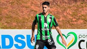 Lucas Kal a caminho do Nacional