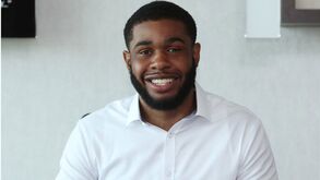  Japhet Tanganga renova pelo Tottenham até 2025