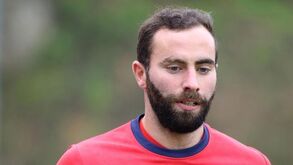 Grécia e Chipre chamam por Sérgio Silva