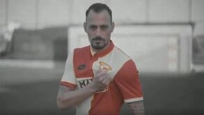 Beto despede-se dos adeptos do Goztepe com estas imagens