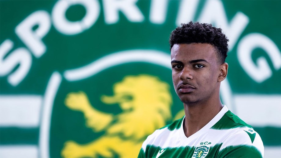 Renato Veiga assina contrato profissional com o Sporting - Sporting -  Jornal Record