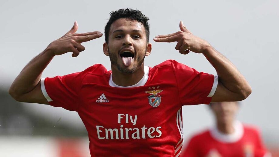 Amigos de infância deixam mensagem surpresa a Gonçalo Ramos através de Record