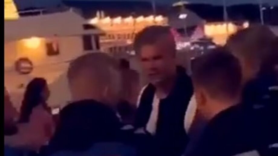 Seguranças 'convidaram' o jovem avançado do Borussia Dortmund a sair