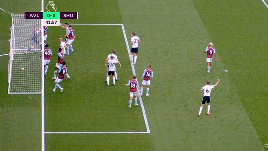 Lance no duelo entre Sheffield United e Aston Villa ainda dá que falar