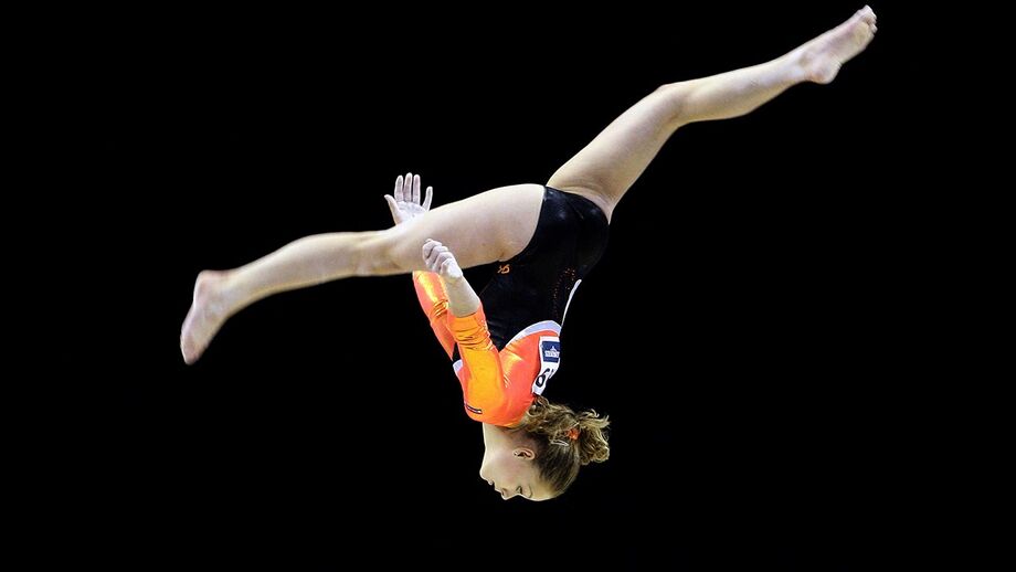 Joy Goedkoop disse ter sido alvo de "pontapés e socos" por parte de Vincent Wevers