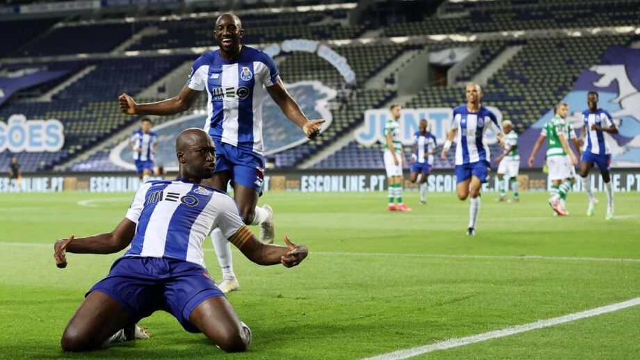 A crónica do FC Porto-Sporting, 2-0: Campeão da cabeça aos pés