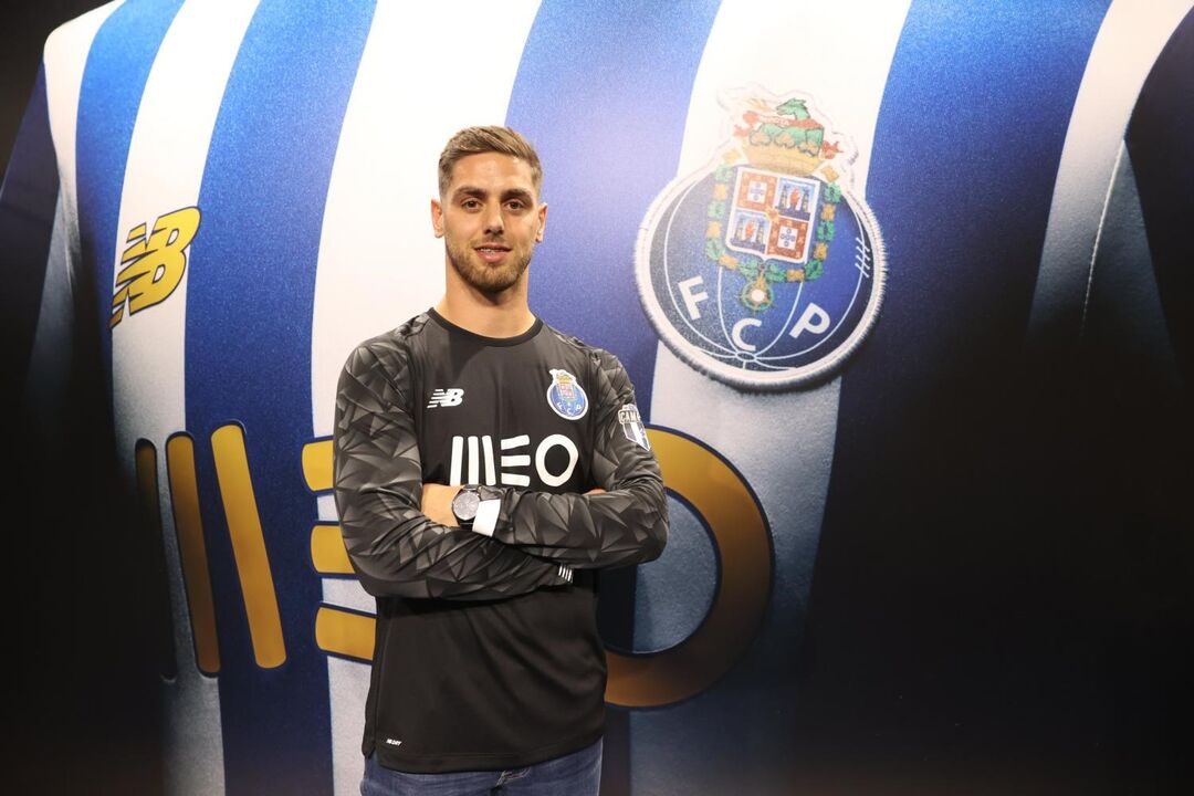 Cláudio Ramos - GR (ex-Tondela)