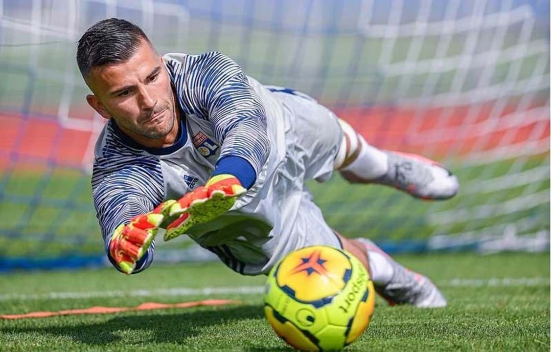 Anthony Lopes (Lyon) - 12 años y 1 mes 