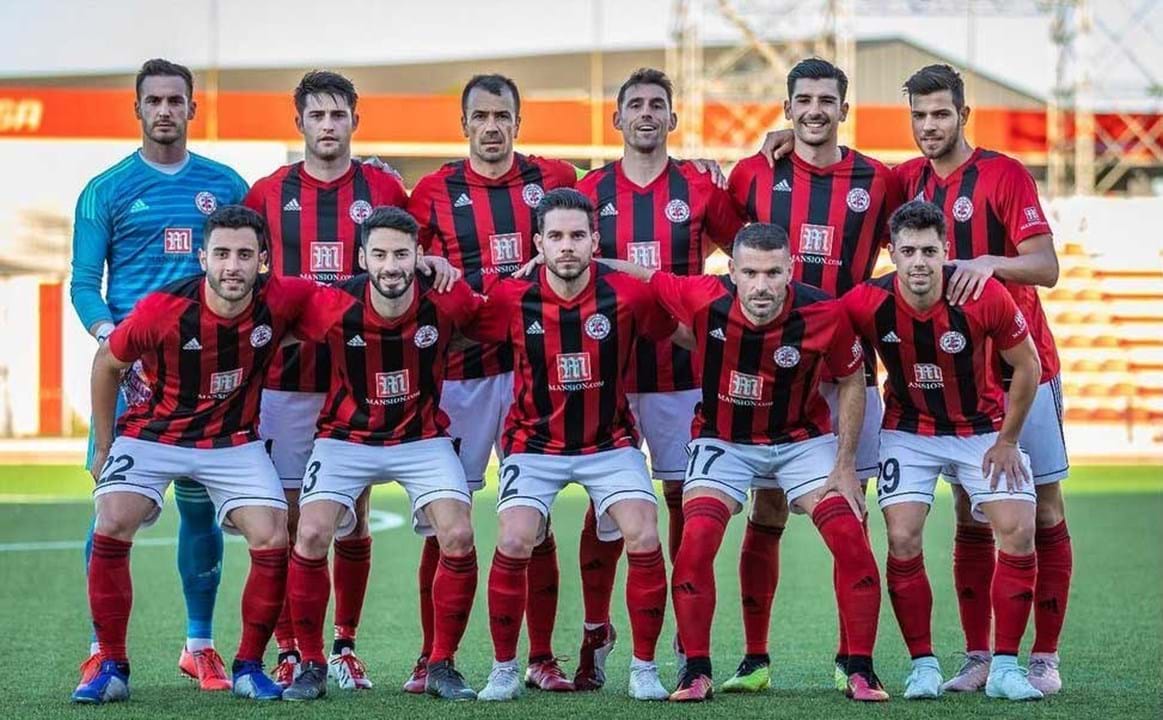 Lincoln Red Imps FC (Gibraltar) - 40 títulos