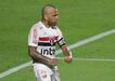 23. Dani Alves - Expulsões: 12
