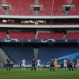 Ingleses dizem que estado do relvado do Estádio da Luz preocupa UEFA