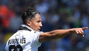 Bruno Alves (Parma) - 'Aos 38 anos, o bastante experiente campeão europeu tem 96 internacionalizações e é um ícone no seu país. Deve seguir para uma terceira época no Parma'.