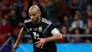 24. Javier Mascherano - Expulsões: 12