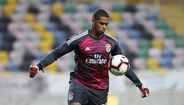 Fábio Duarte - Aos 22 anos, o guarda-redes continua no Benfica e tem sido opção na equipa B e também nos sub-23.
