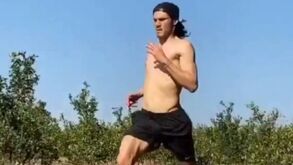 Treinos de Cavani no campo ao estilo Rocky Balboa: uruguaio chega ao Benfica em forma