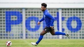 Besiktas vai voltar à carga por Zé Luís