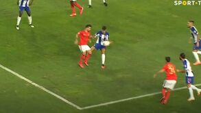 Tirou Messi do sério e ainda foi mais longe: a atitude surreal de Salt Bae com os jogadores argentinos